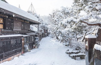 Obrázek pro článek Japonsko zasypalo rekordní množství sněhu