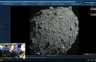NASA úspěšně narazila do asteroidu