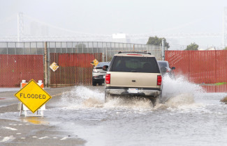 Obrázek pro článek Kalifornii sužují silné bouře a záplavy